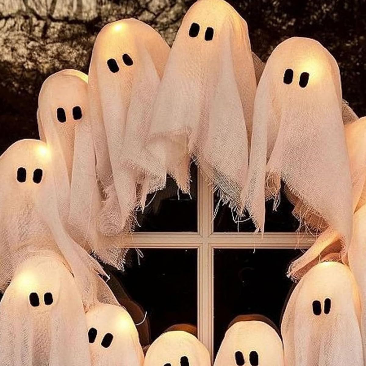 Lit Ghost Wreath