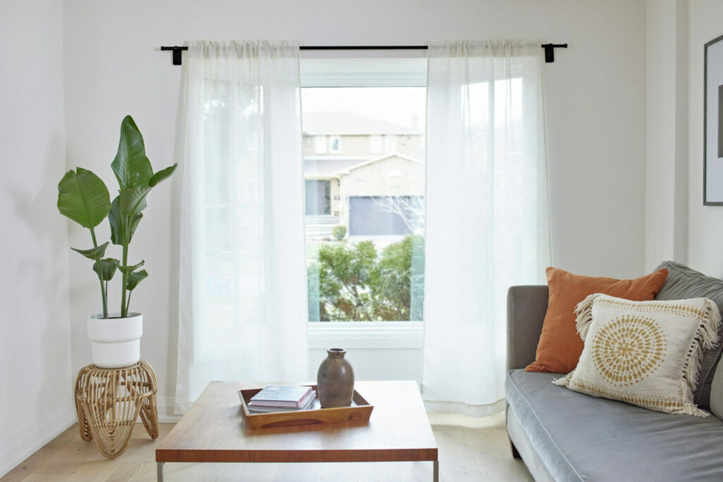 Damage-Free Curtain Hooks