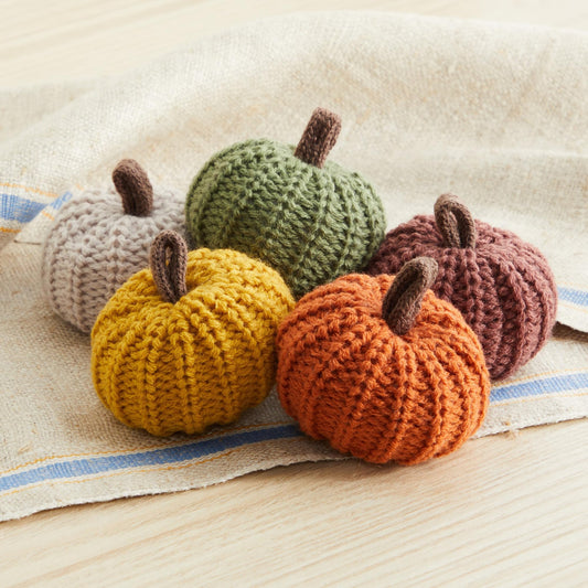 Mini knit pumpkins