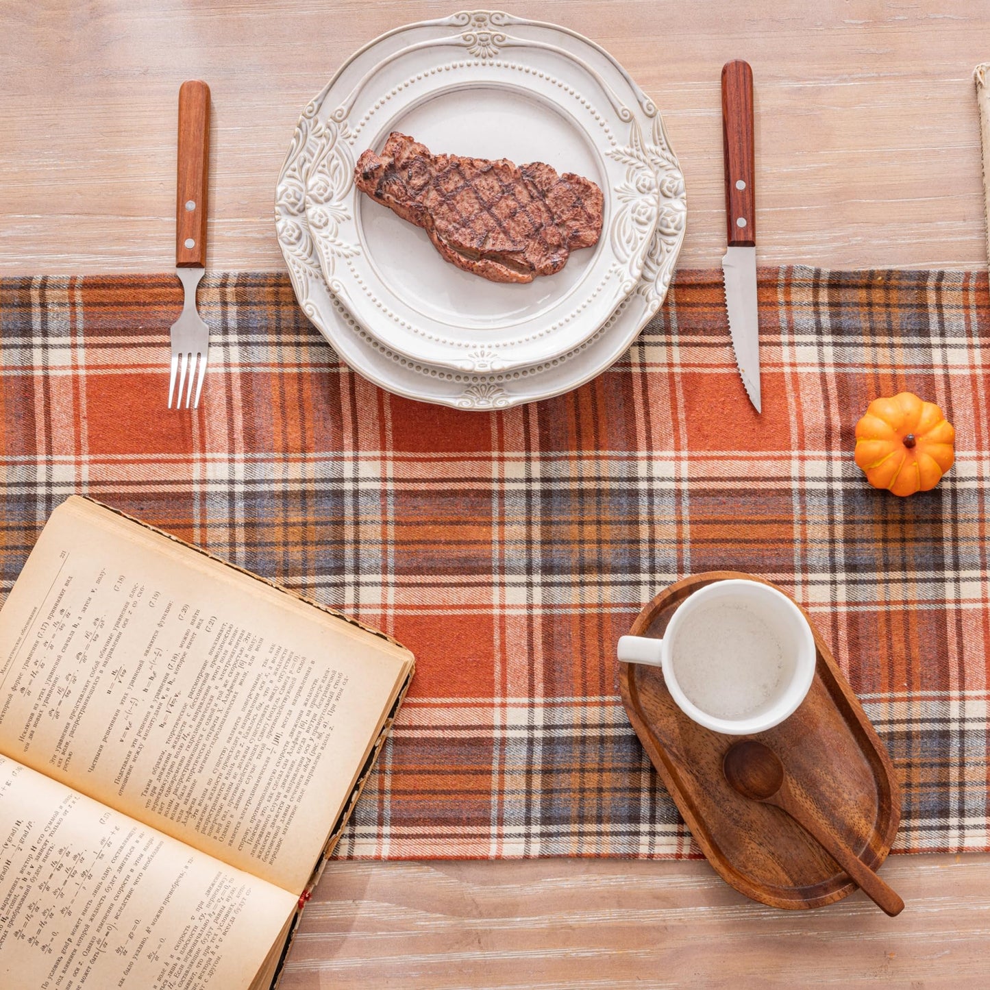 Table Runner